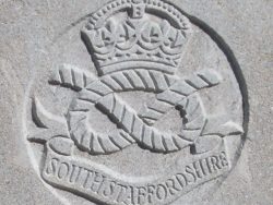 Capbadge of the South Staffordshire Regiment