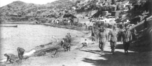 Anzac Cove looking towards Arıburnu, 1915