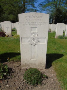 George Ginnefer's grave at Guards Cemetery, Windy Corner, Cuinchy.