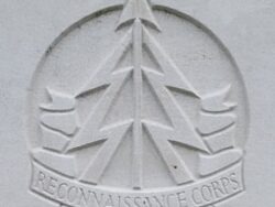 Reconnaissance Corps badge on Commonwealth War Graves Commission headstone